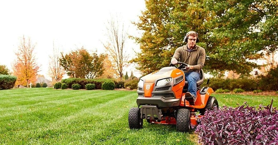 Best Riding Lawn Mower under $2000