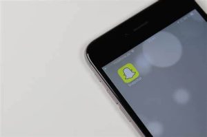 How To Turn On Dark Mode On Snapchat?
