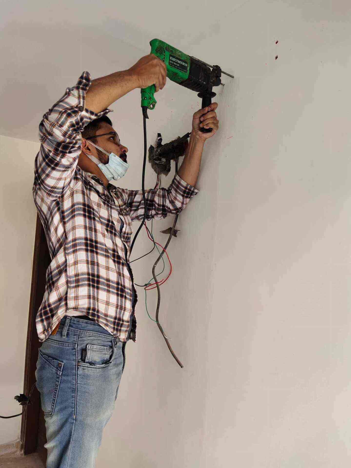How To Patch Air Conditioner Hole in Wall? Steps Patching Process